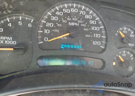 2005 Chevrolet Tahoe Z71 from USA, damaged, VIN 1GNEC13T05R199179